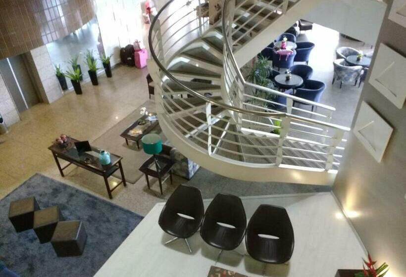 Apt. Em Hotel Na Av. Beira Mar Em Fortaleza