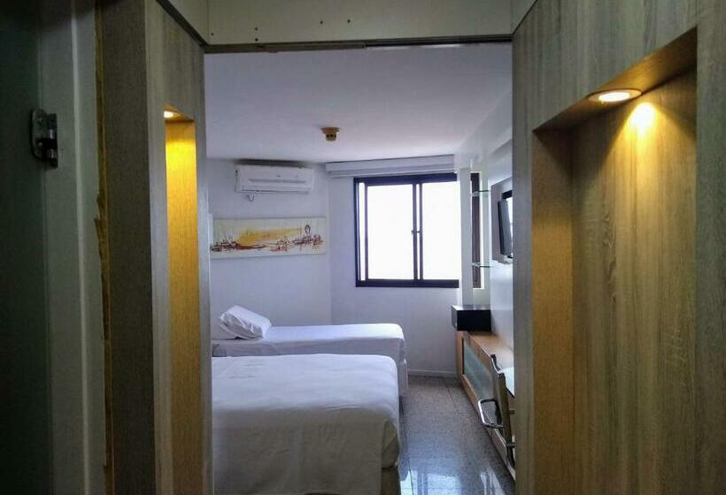 Apt. Em Hotel Na Av. Beira Mar Em Fortaleza