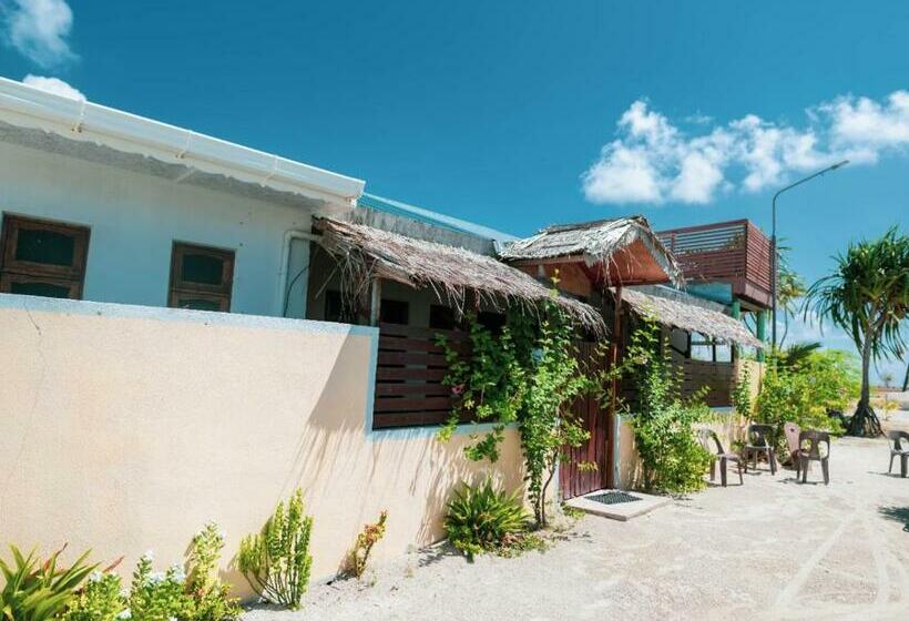 تختخواب و صبحانه Mangrove Inn Hura