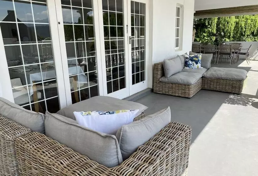 Aamiaismajoitus (B&B) Mirabelle Guesthouse