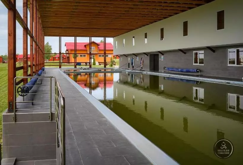 ベッドアンドブレックファースト Nosztalgia Resort