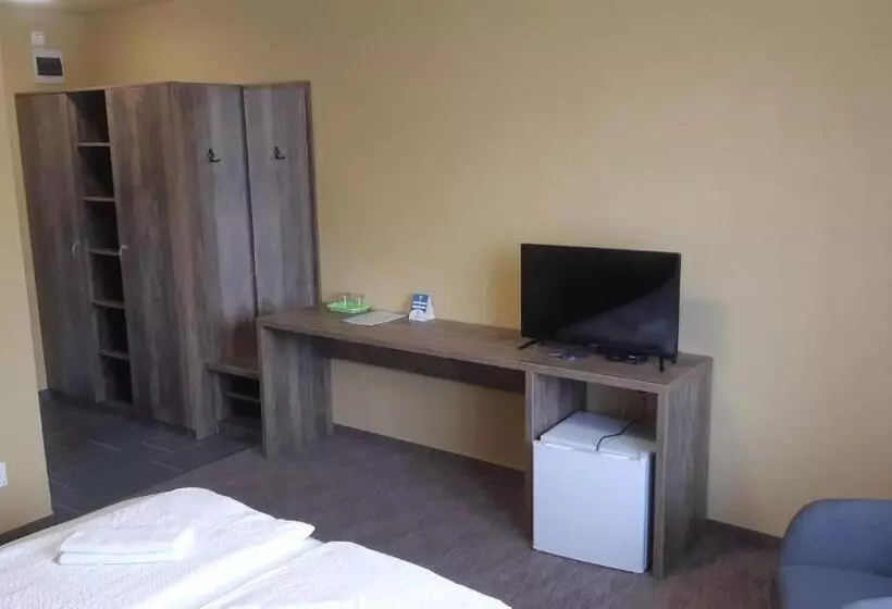 ベッドアンドブレックファースト Nosztalgia Resort