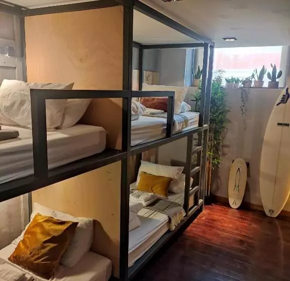 Caruma Surf Hostel