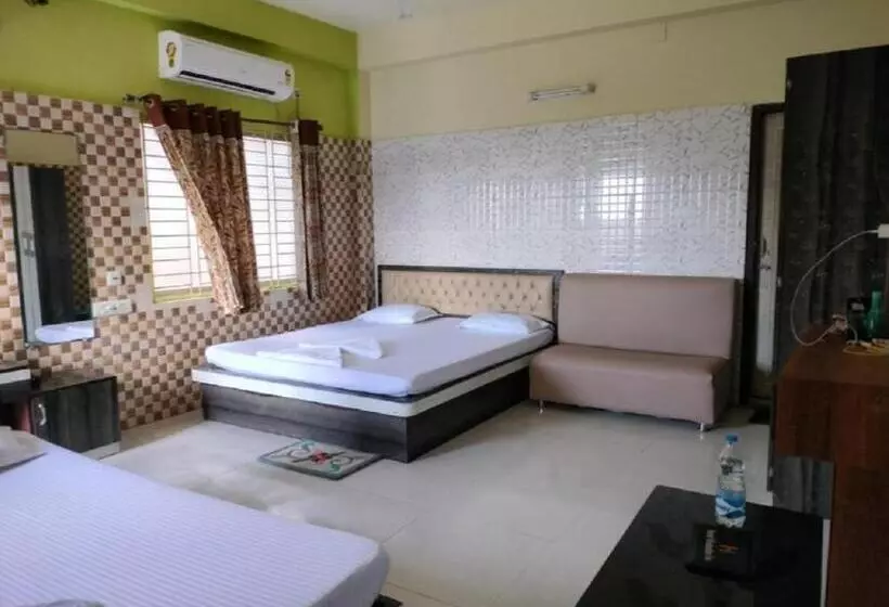 ホテル Hindusthan Inn   On Beach