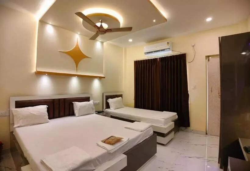 ホテル Hindusthan Inn   On Beach