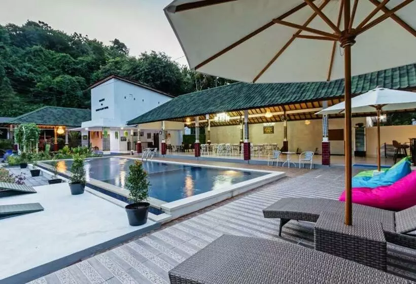 ホテル Kesari Glory Nusa Penida By Pramana Villas