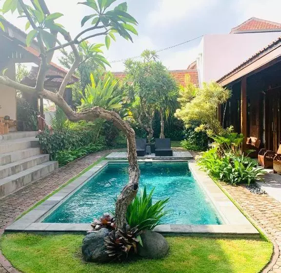 پانسیون Jinar Guest House