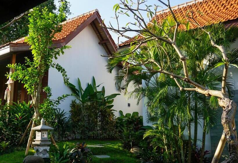 ペンション Jinar Guest House