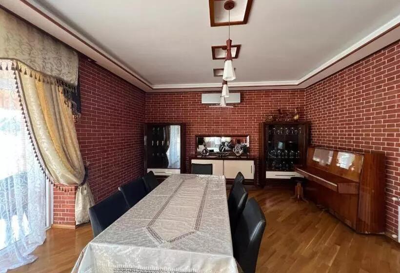 پانسیون Riva Seaside House