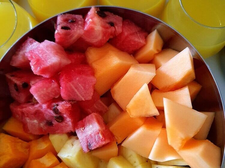 تختخواب و صبحانه Abaai Resort