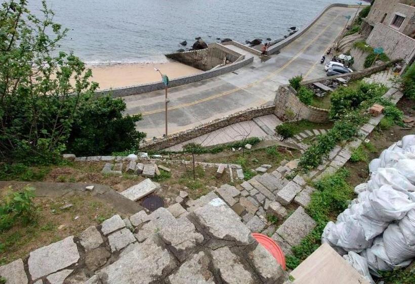 هتل کپسول 芹聚輕旅 Qinju Light Hostel