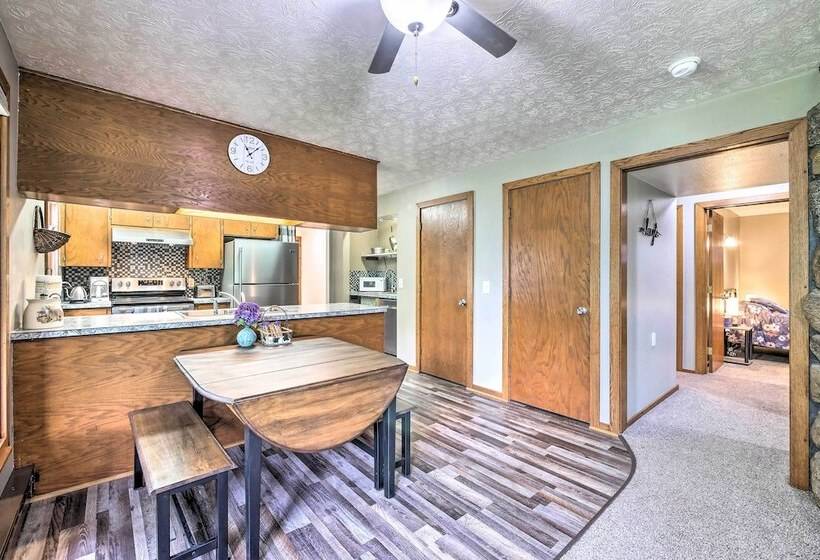 Mimis Place  ~ Ohio Countryside Duplex W/ Deck