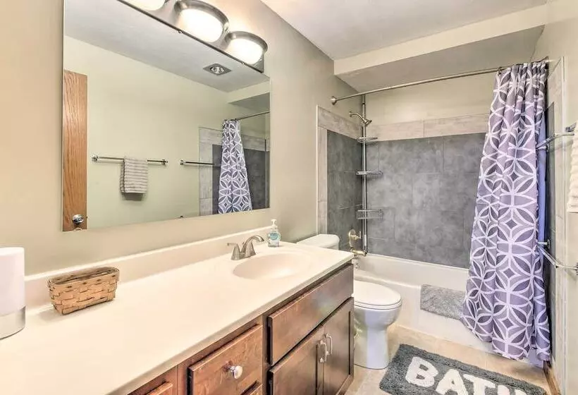 Mimis Place  ~ Ohio Countryside Duplex W/ Deck