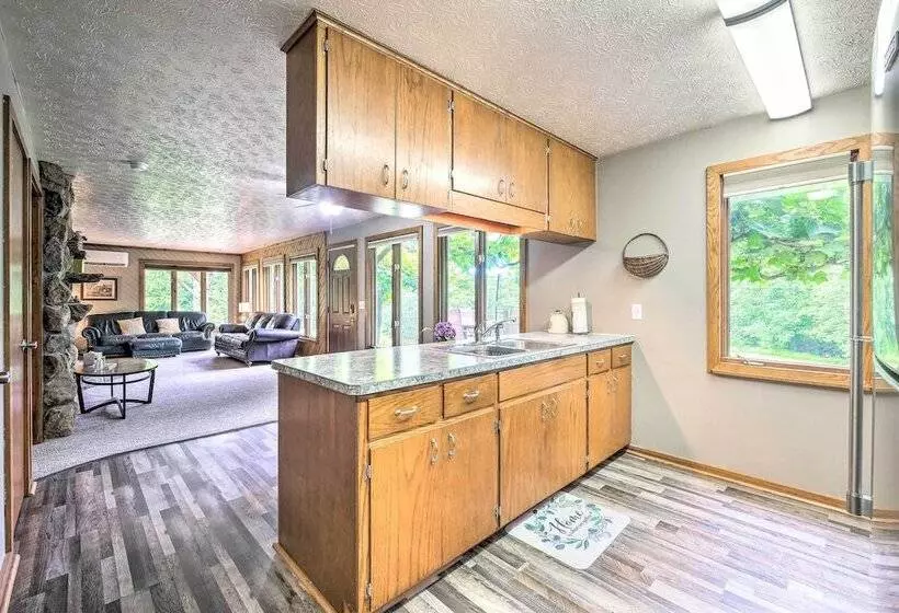 Mimis Place  ~ Ohio Countryside Duplex W/ Deck