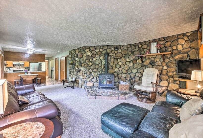 Mimis Place  ~ Ohio Countryside Duplex W/ Deck