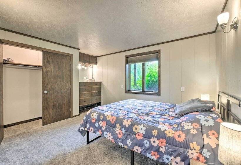 Mimis Place  ~ Ohio Countryside Duplex W/ Deck