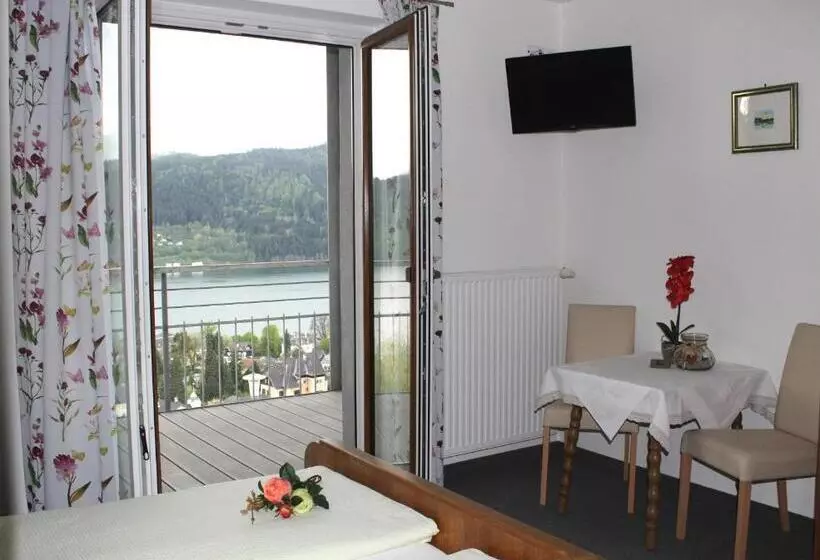 ペンション Haus Franz