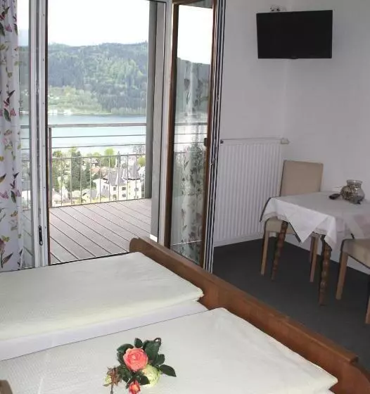 ペンション Haus Franz