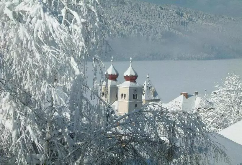 ペンション Haus Franz