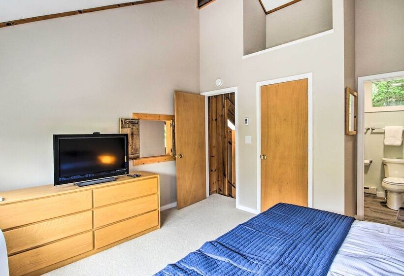 Cozy Lincoln Condo ~ 1 Mi To Loon Mountain!