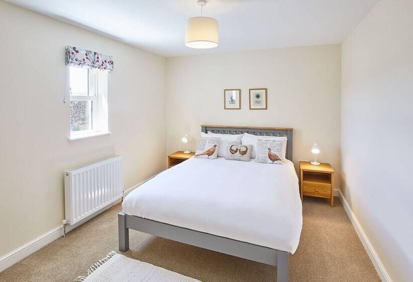 Host Stay Foggyshaw Lodge