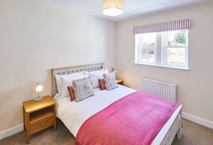 Host Stay Foggyshaw Lodge