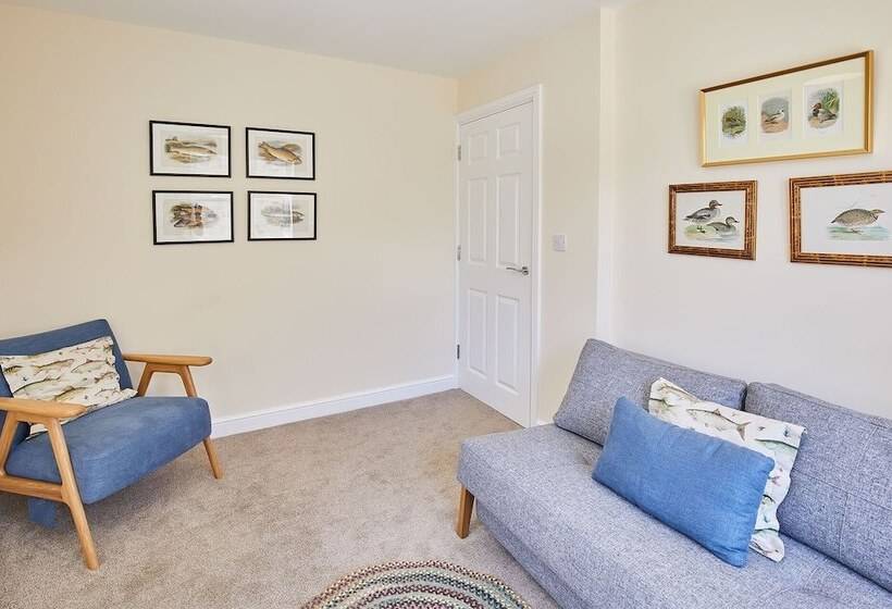 Host Stay Foggyshaw Lodge