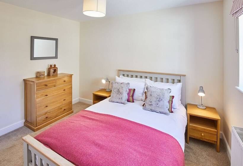 Host Stay Foggyshaw Lodge