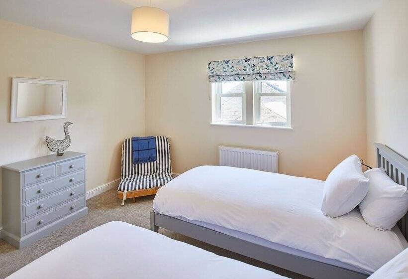 Host Stay Foggyshaw Lodge