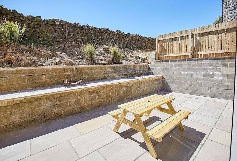 Host Stay Foggyshaw Lodge