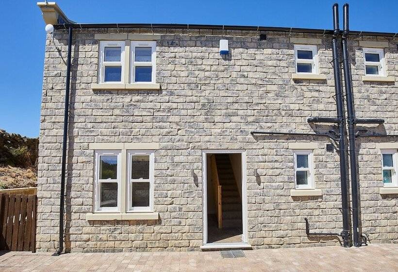 Host Stay Foggyshaw Lodge