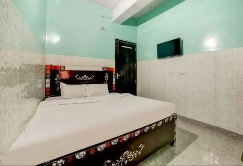 ホテル Oyo 86108 Shri Krishna Homestay