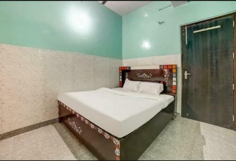 酒店 Oyo 86108 Shri Krishna Homestay