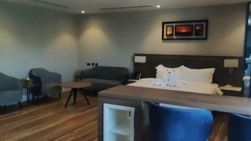 酒店 Warwick Al Jubail