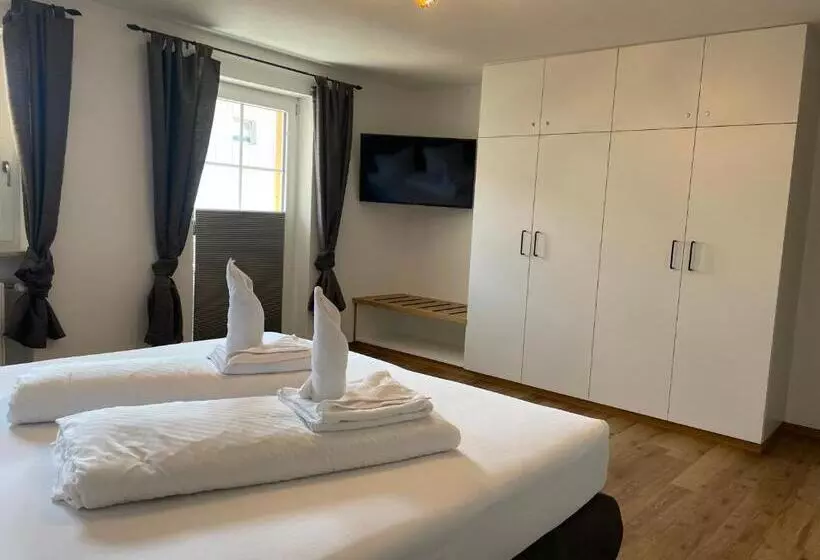 Retkeilymaja Landgasthaus Zum Kreuz Gbr