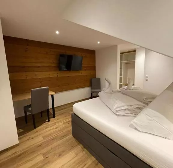 Retkeilymaja Landgasthaus Zum Kreuz Gbr