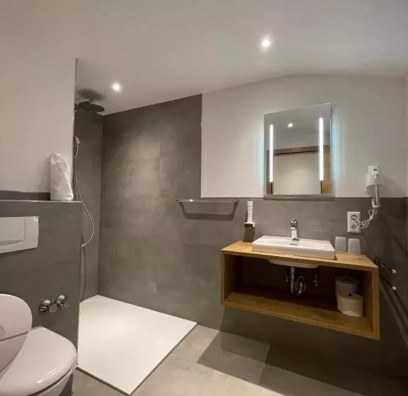 Retkeilymaja Landgasthaus Zum Kreuz Gbr