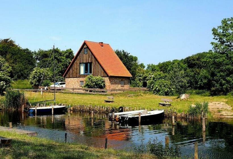 Отель Die Remise Condé Re 10