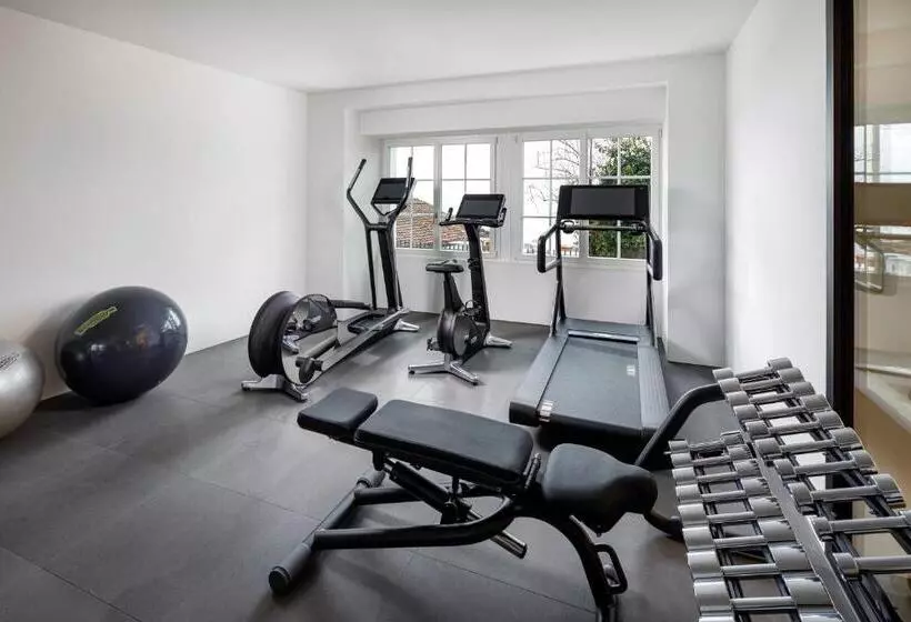 هتل La Colombe Boutique