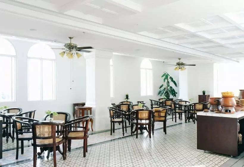 Hotelli Mahalaya The Legacy