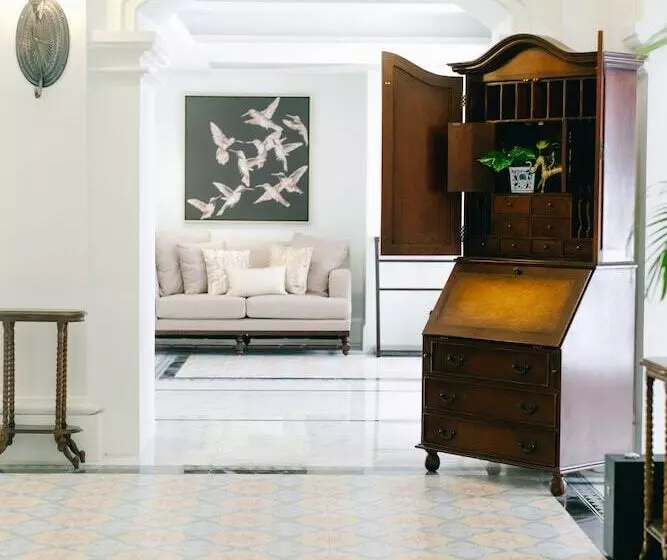 Hotelli Mahalaya The Legacy