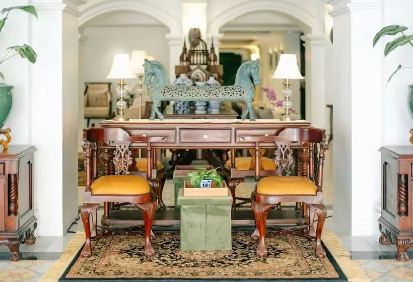 Hotelli Mahalaya The Legacy