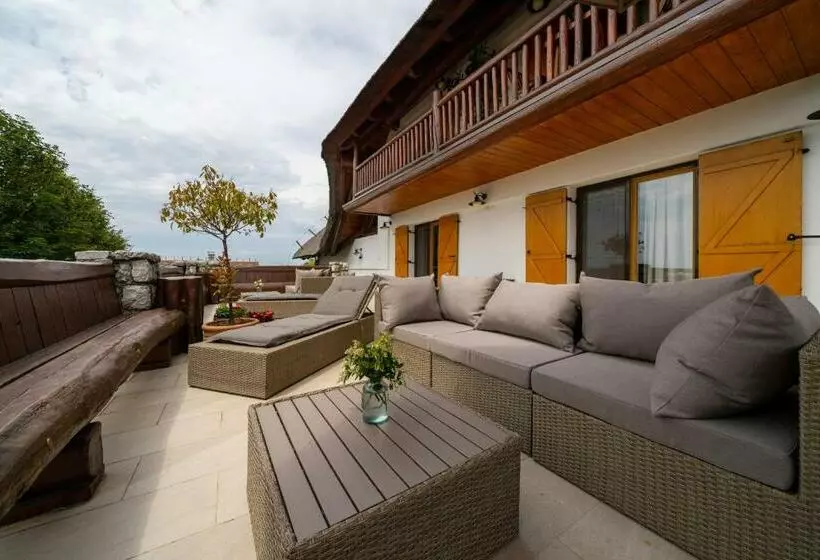 هاستل Hiša Vina Cuk