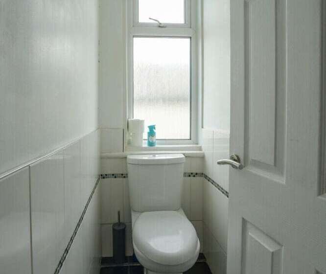 Hot Tub Jacuzzi On Private Terrace Free Gated Parking Sleeps 8