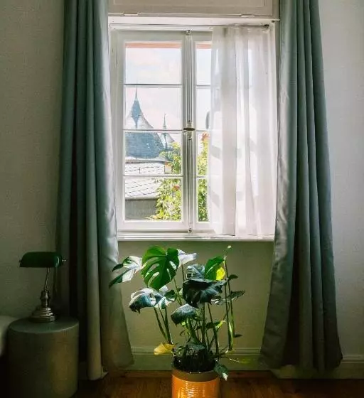 Majatalo Haus Till E