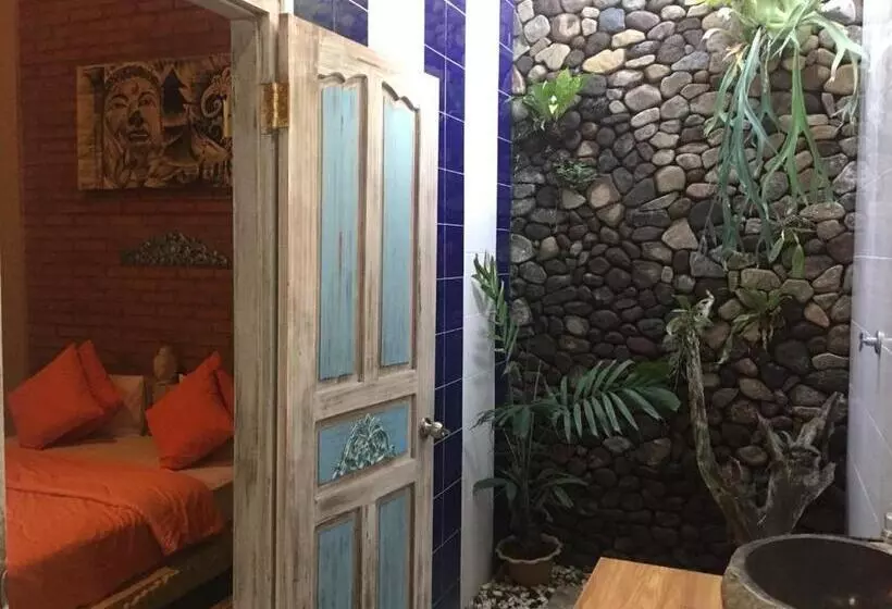 ペンション Pranajaya Villa At Desa Wisata Tejakula