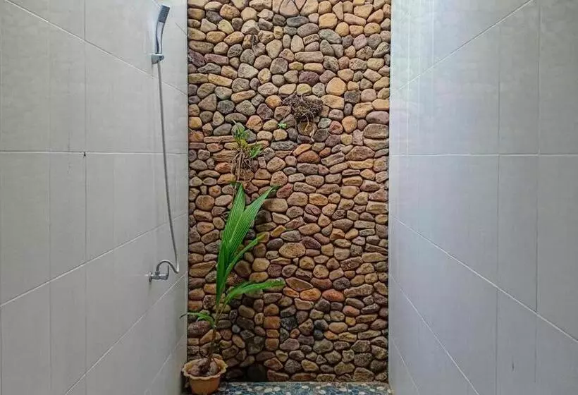 ペンション Pranajaya Villa At Desa Wisata Tejakula