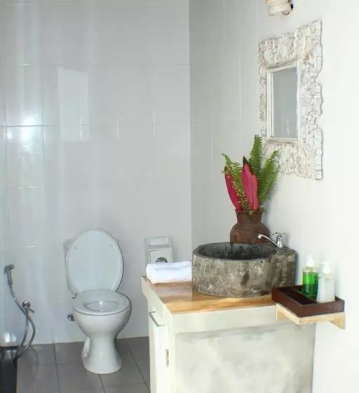 ペンション Pranajaya Villa At Desa Wisata Tejakula