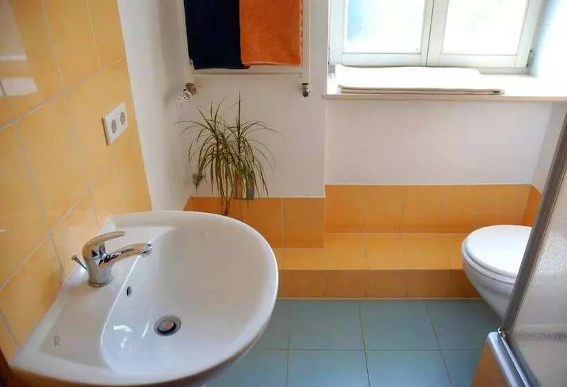 Apartment  Und Zimmervermietung Am Park