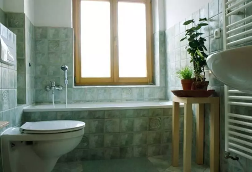 Apartment  Und Zimmervermietung Am Park